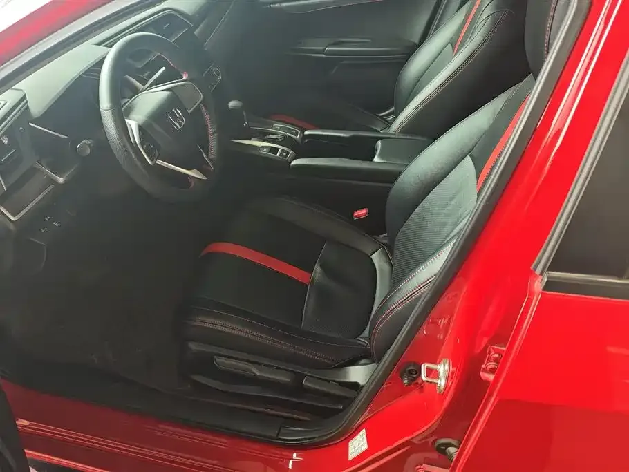 Honda Civic — фото 7