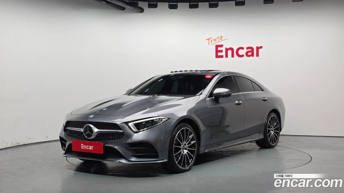 Mercedes-Benz CLS-Class — фото 1
