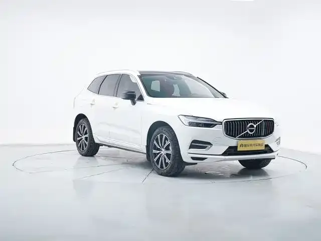 Volvo XC60 — фото 5