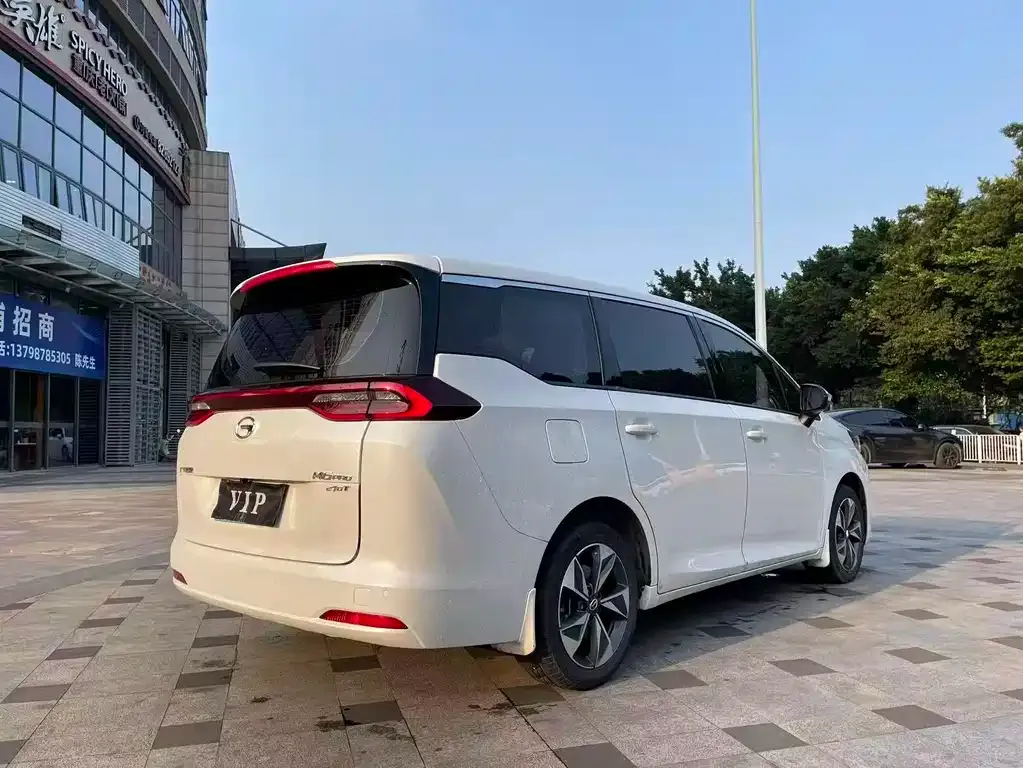 GAC Motor Trumpchi M6 — фото 10