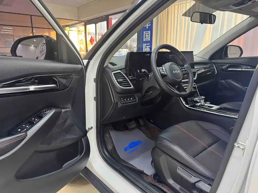 Kia KX3 2021 из CN, фото 7