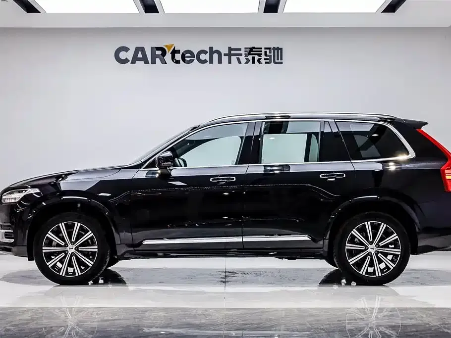 Volvo XC90 — фото 8