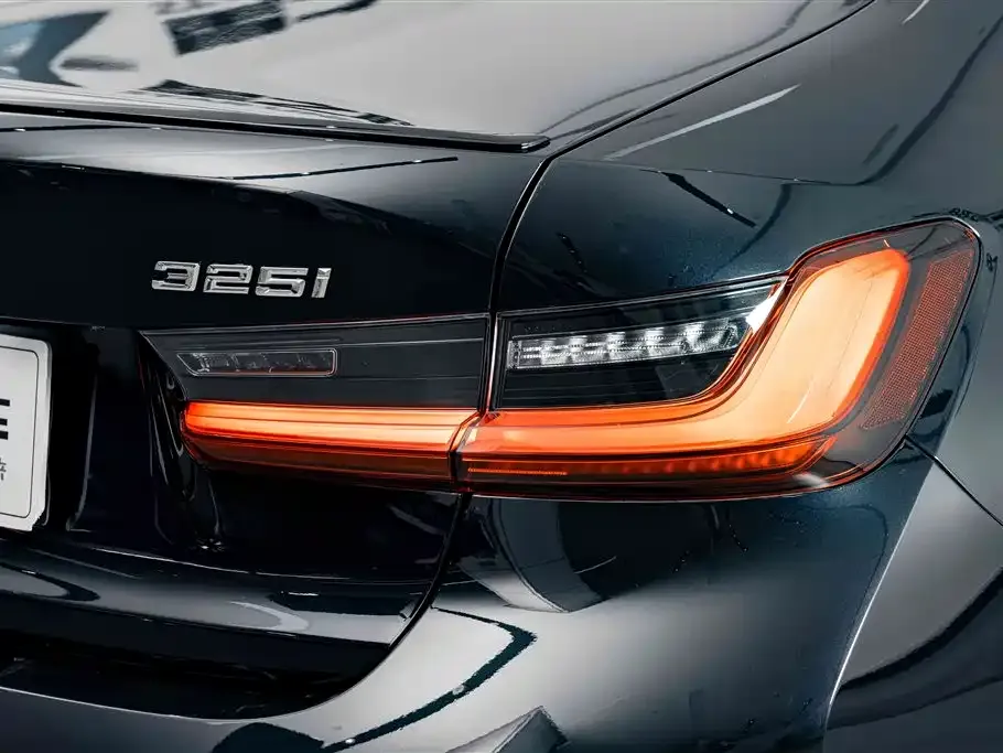 BMW 3 Series 2024 из CN, фото 7