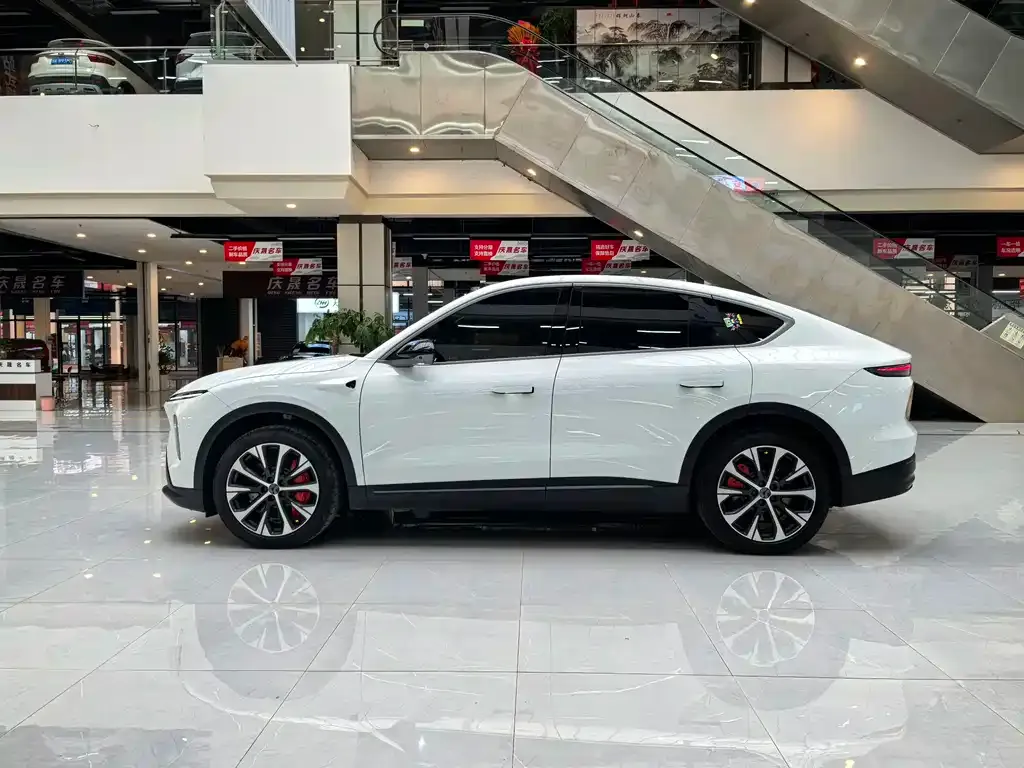 NIO EC7 — фото 10