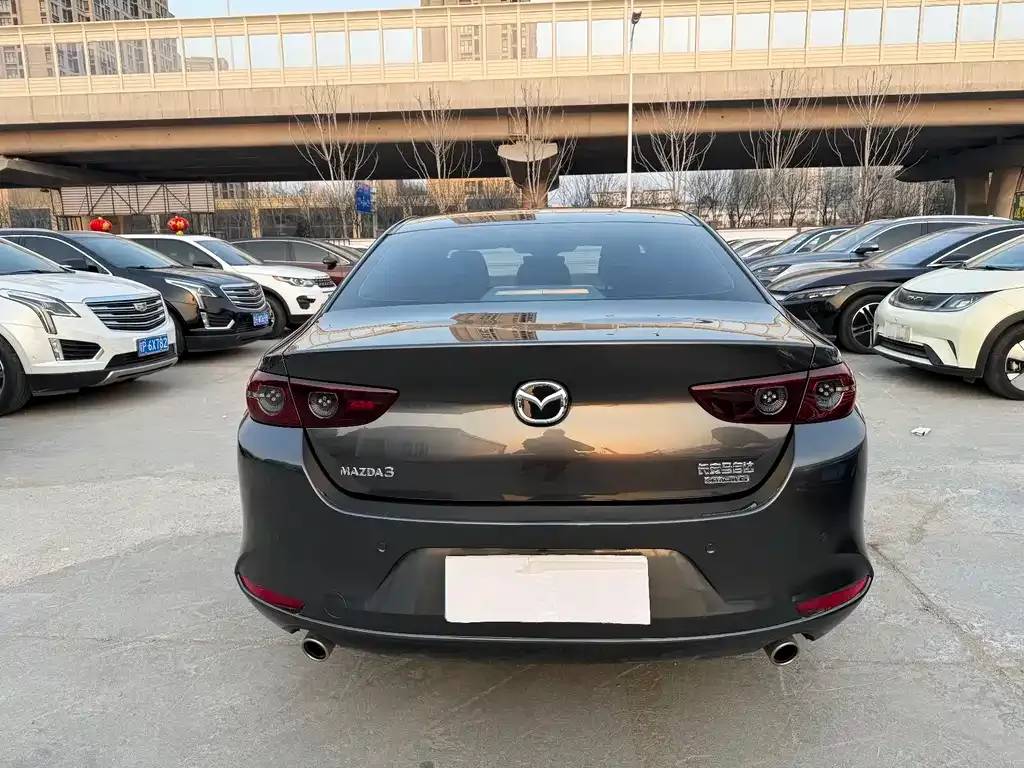 Mazda 3 Axela — фото 10