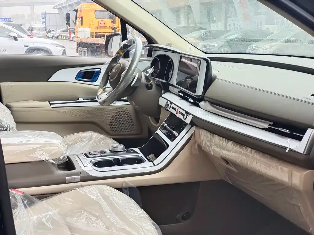 Kia Carnival 2026 из CN, фото 2