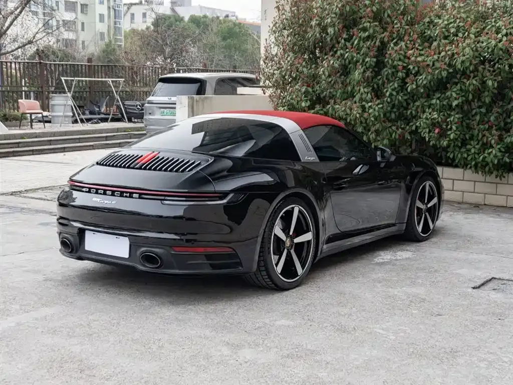 Porsche 911 2021 из CN, фото 6
