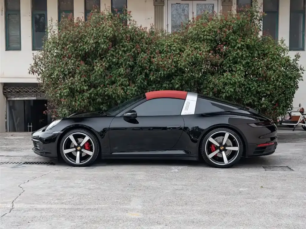 Porsche 911 2021 из CN, фото 7