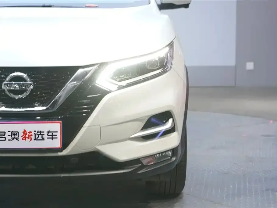 Nissan Qashqai — фото 5
