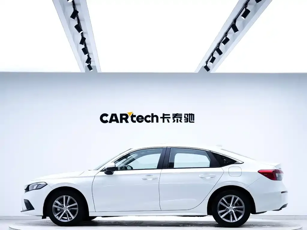 Honda Civic — фото 7
