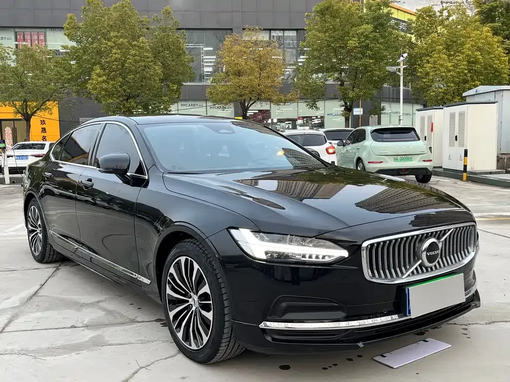 Volvo S90 — фото 9