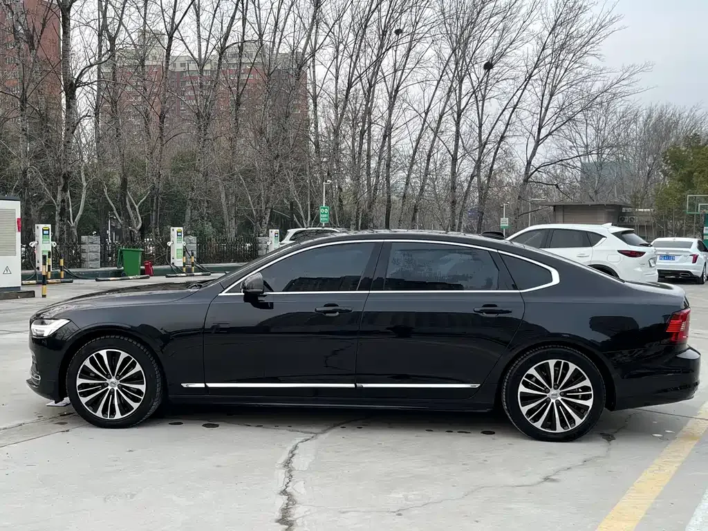 Volvo S90 — фото 10
