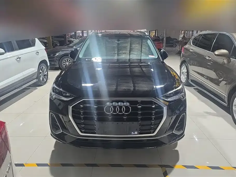 Audi Q3 — фото 9