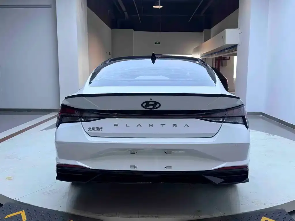 Hyundai Elantra 2021 из CN, фото 5