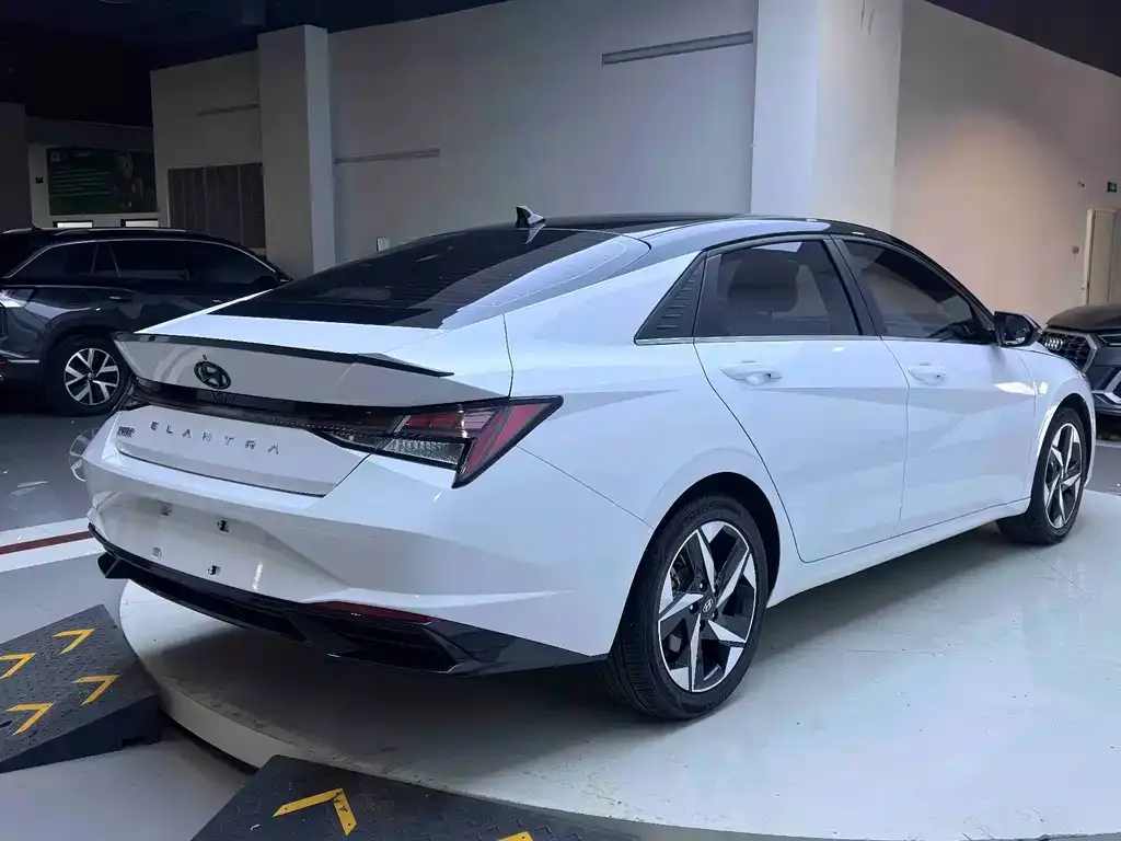 Hyundai Elantra 2021 из CN, фото 7