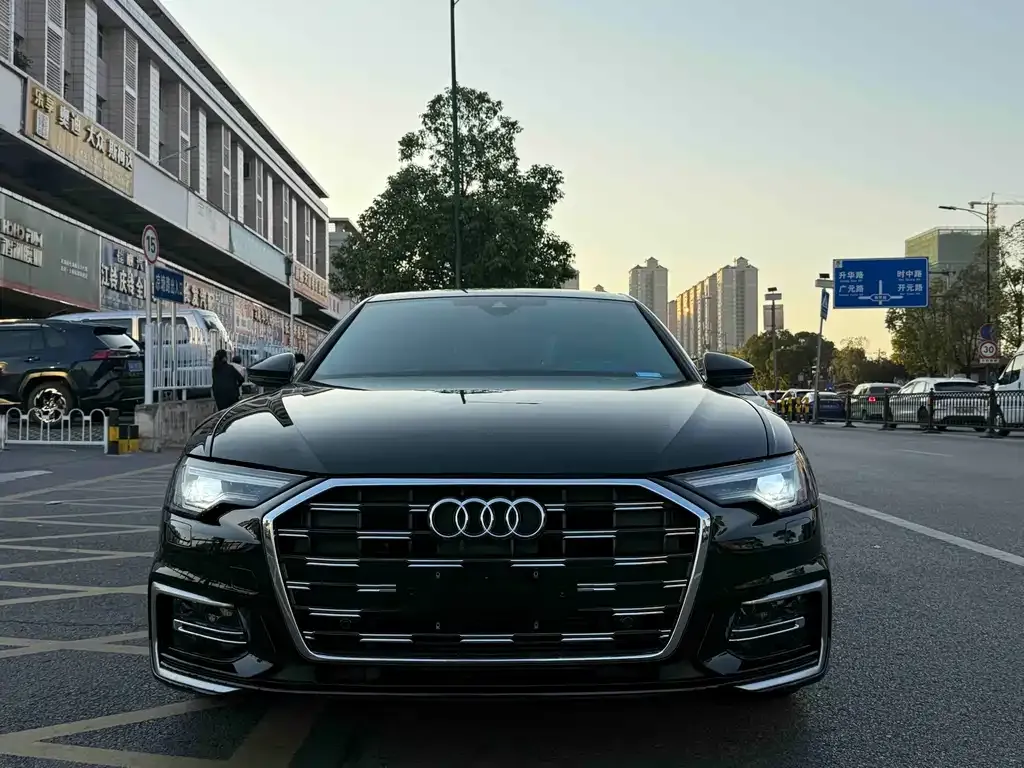 Audi A6L — фото 4