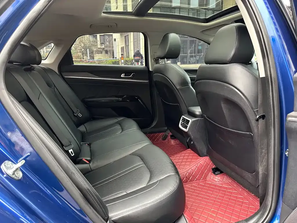 Kia K5 2022 из CN, фото 2