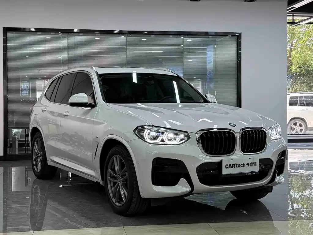 BMW X3 — фото 9