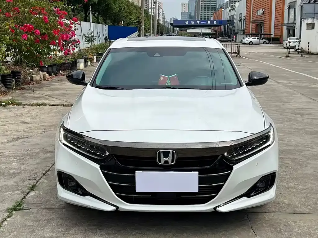 Honda Accord — фото 3