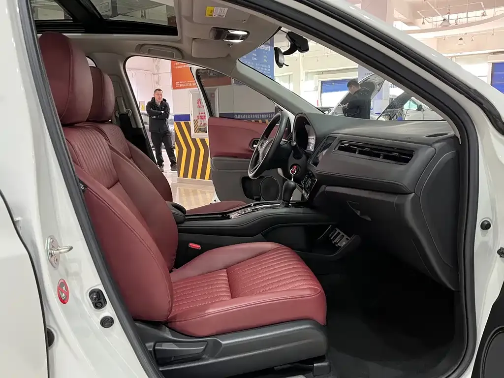Honda Vezel 2022 из CN, фото 6