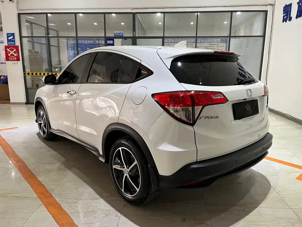 Honda Vezel 2022 из CN, фото 8