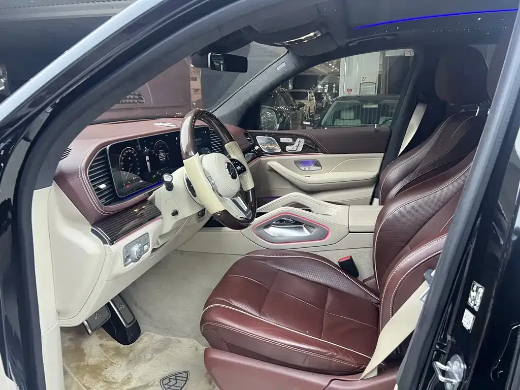 Mercedes-Benz GLS — фото 10