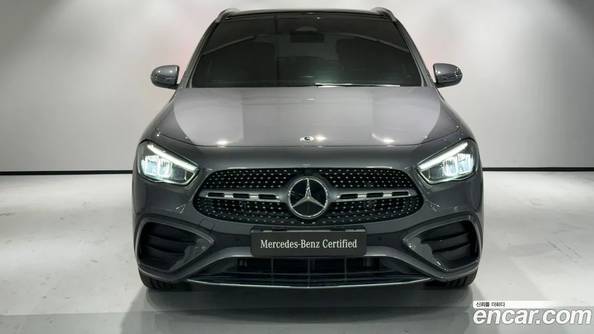Mercedes-Benz GLA-Class — фото 6