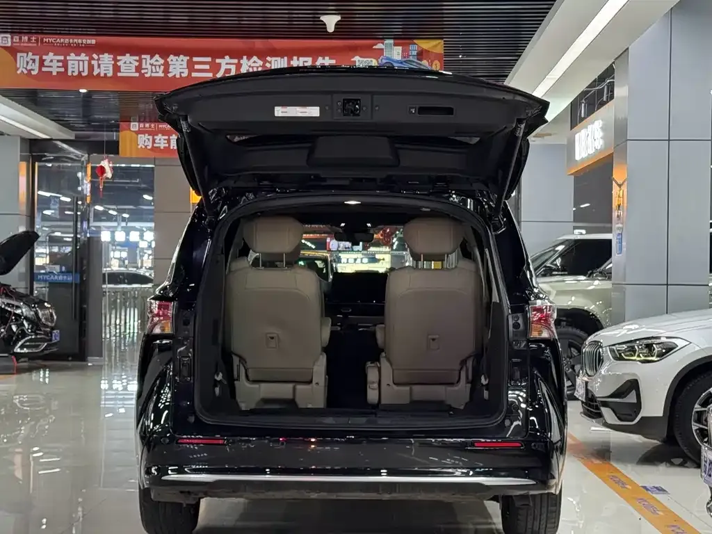 Toyota Sienna 2025 из CN, фото 5