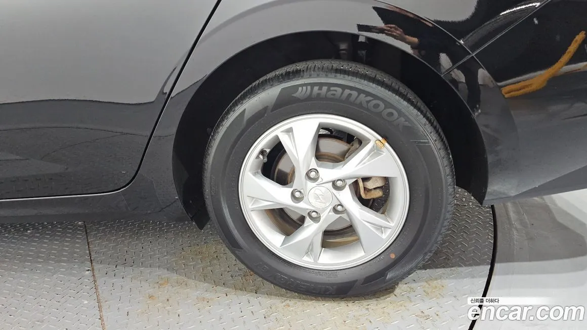 Hyundai AVANTE — фото 5