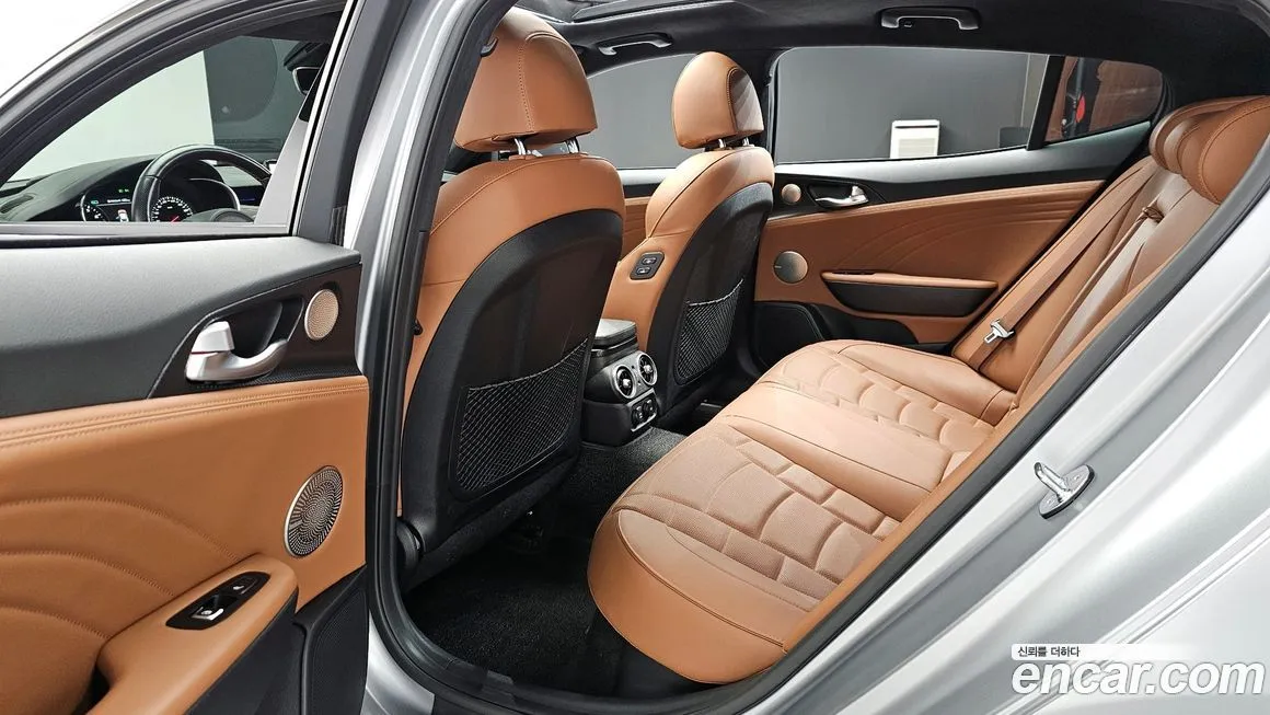 Kia Stinger 2023 из KR, фото 5
