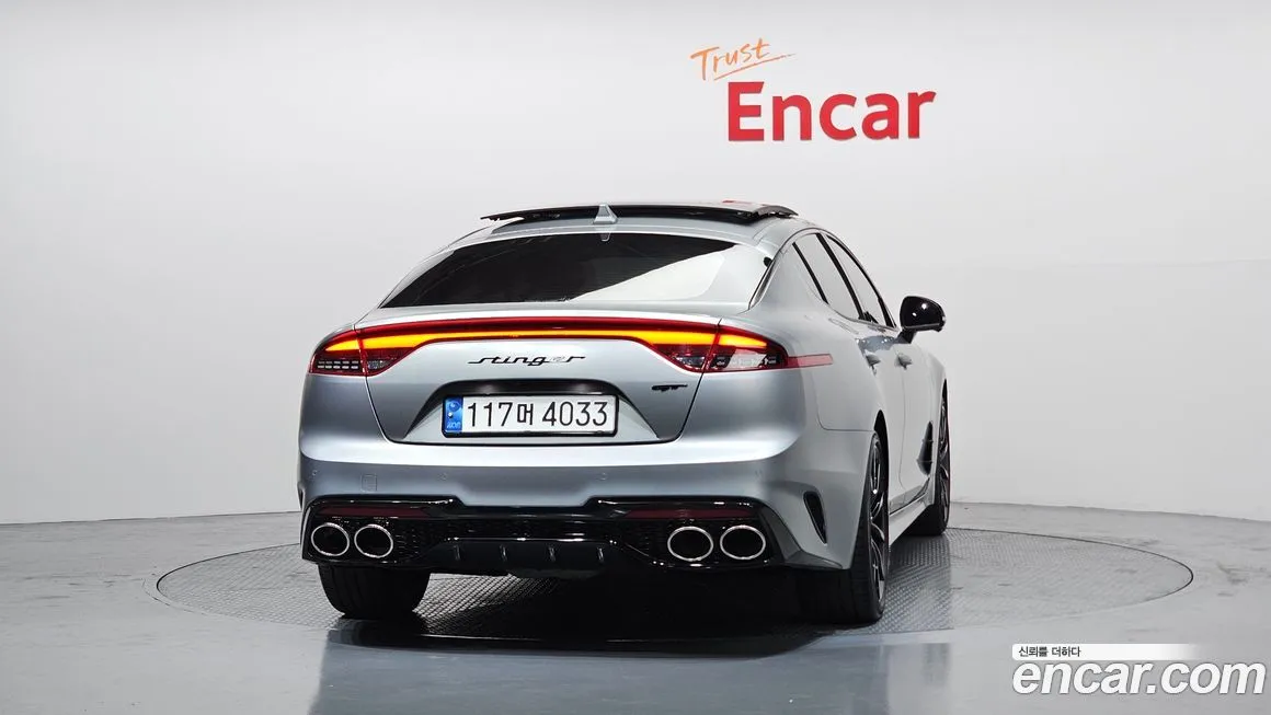 Kia Stinger 2023 из KR, фото 2
