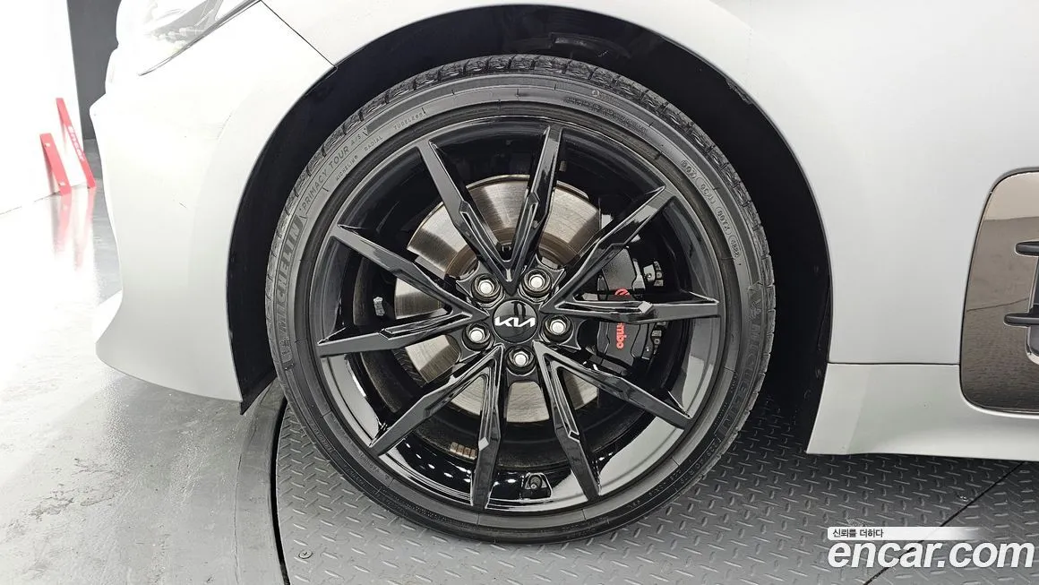 Kia Stinger 2023 из KR, фото 6