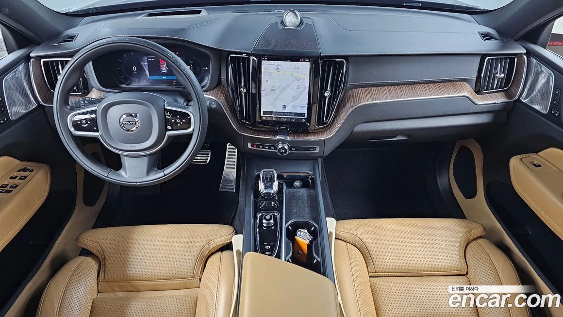 Volvo XC60 2022 из KR, фото 9