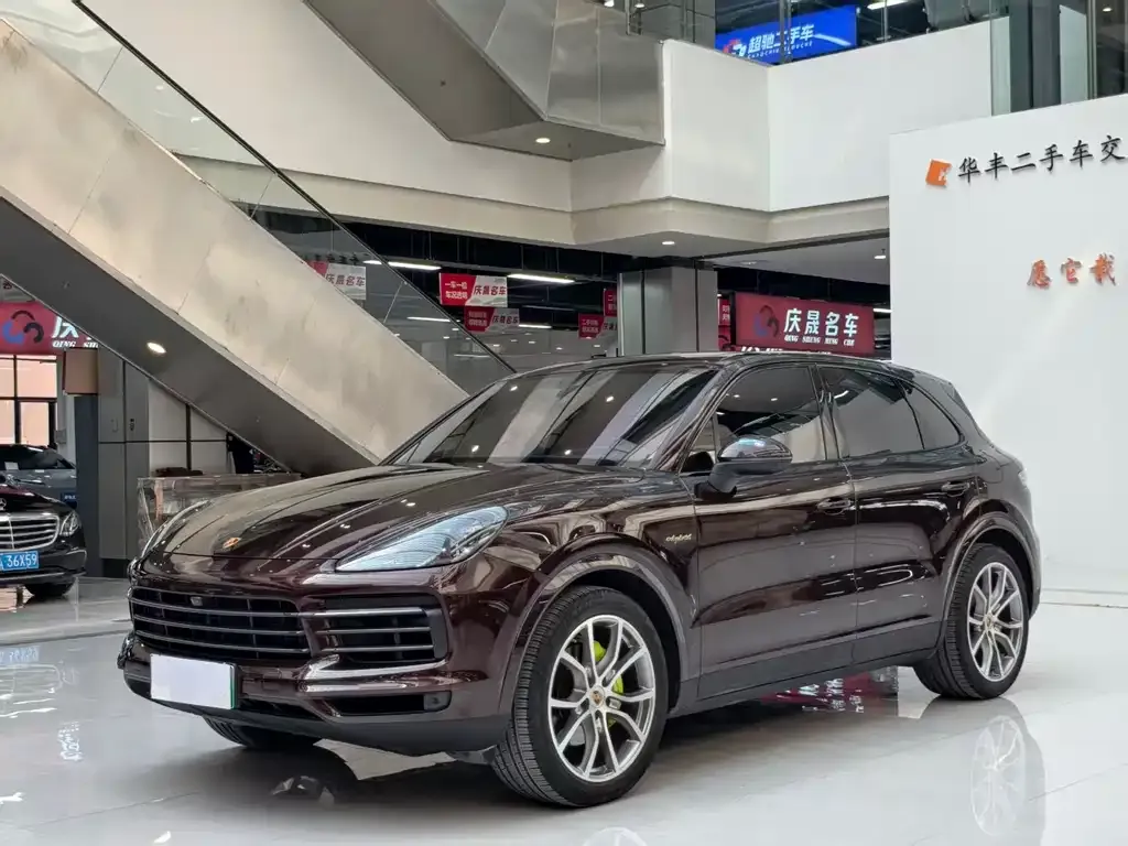 Porsche Cayenne Hybrid — фото 3