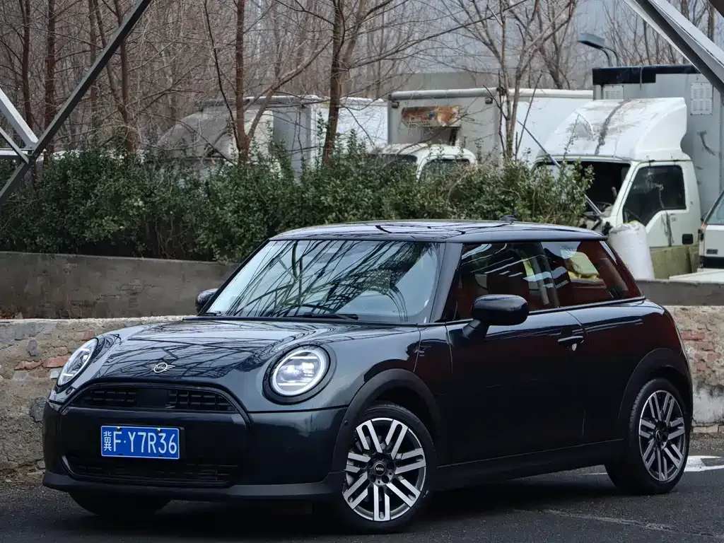 MINI Cooper (3-door) 2025 из CN, фото 1