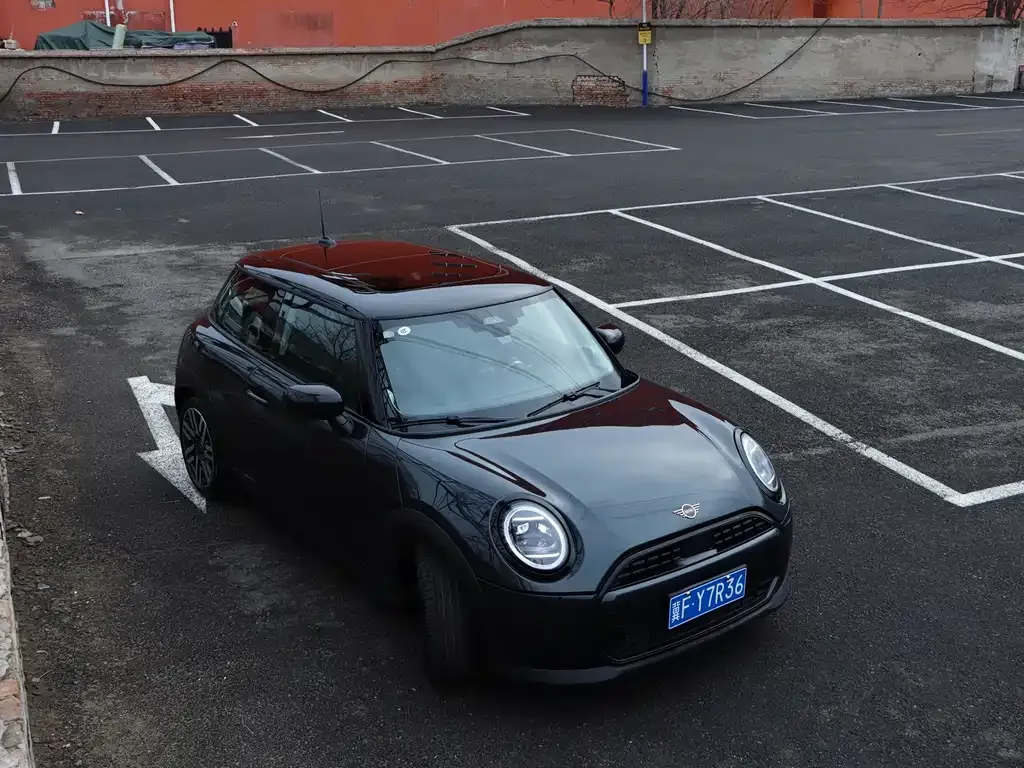 MINI Cooper (3-door) 2025 из CN, фото 5