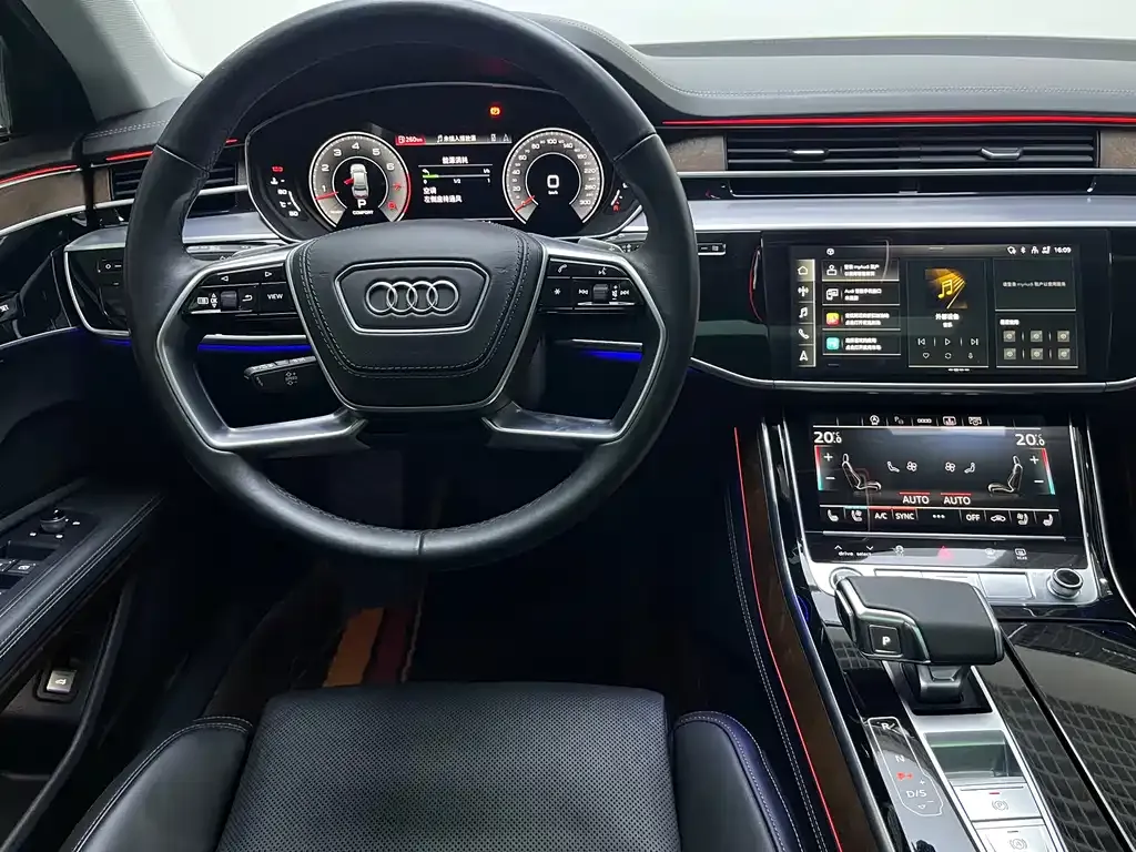 Audi A8 — фото 7