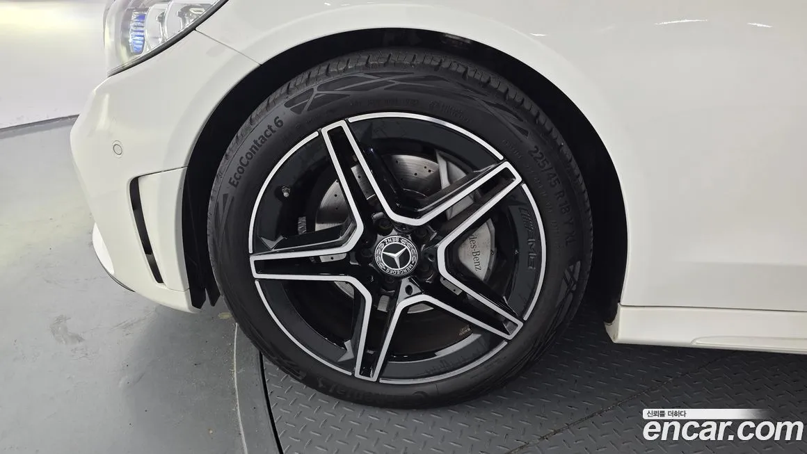 Mercedes-Benz C-Class 2023 из KR, фото 3