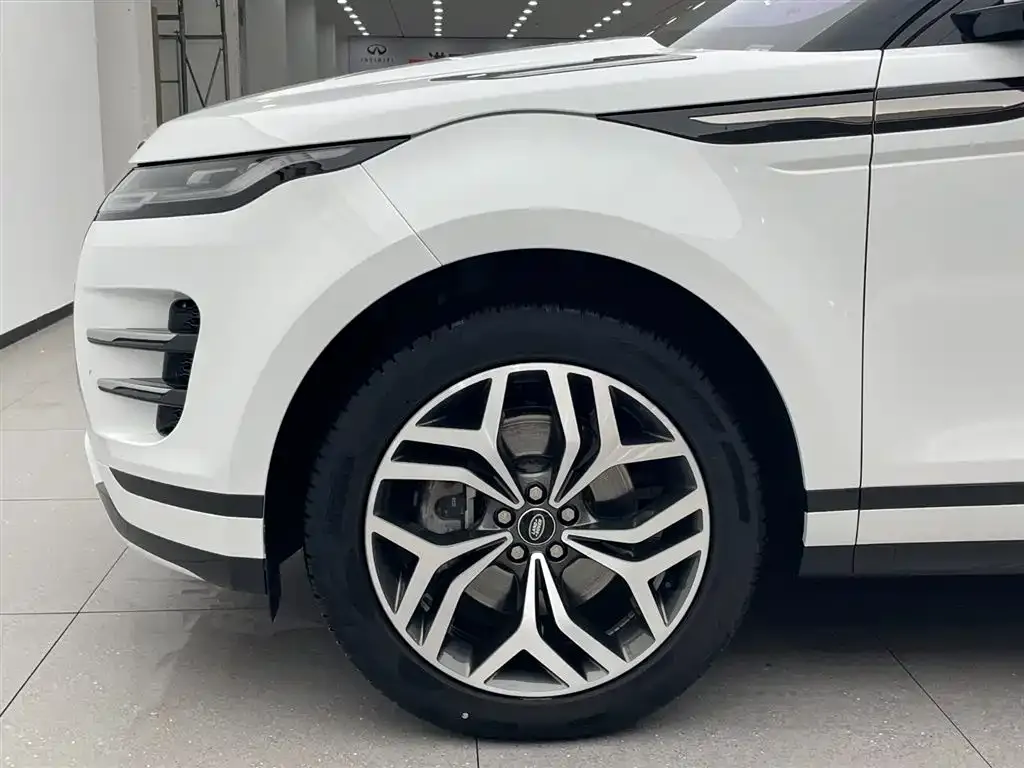 Land Rover Evoque — фото 8