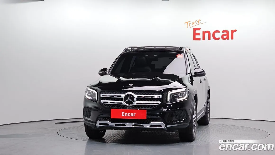 Mercedes-Benz GLB-Class — фото 7