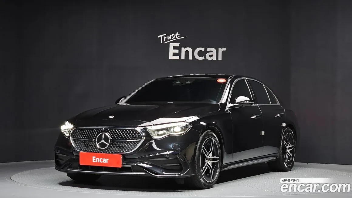 Mercedes-Benz E-Class — фото 1