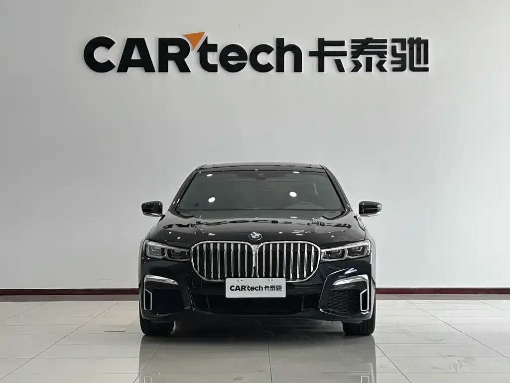 BMW 7 Series — фото 2