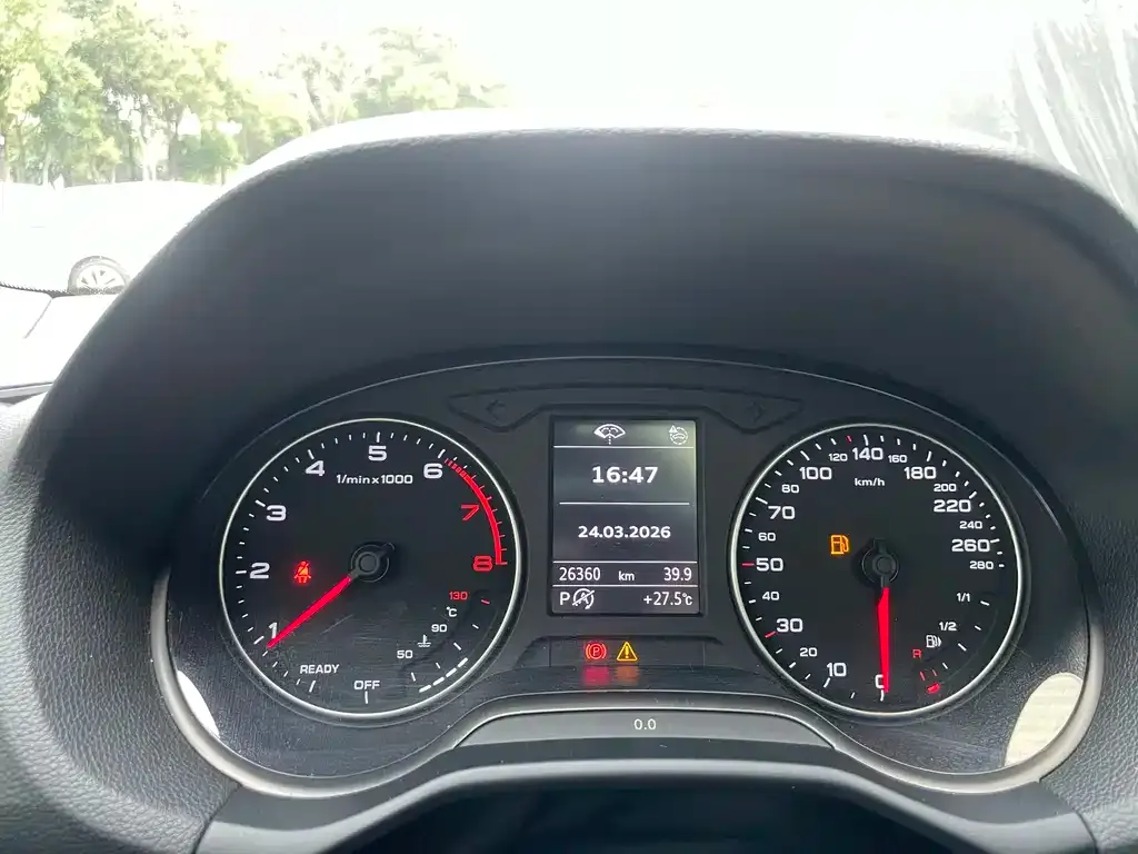 Audi Q2L 2023 из CN, фото 4