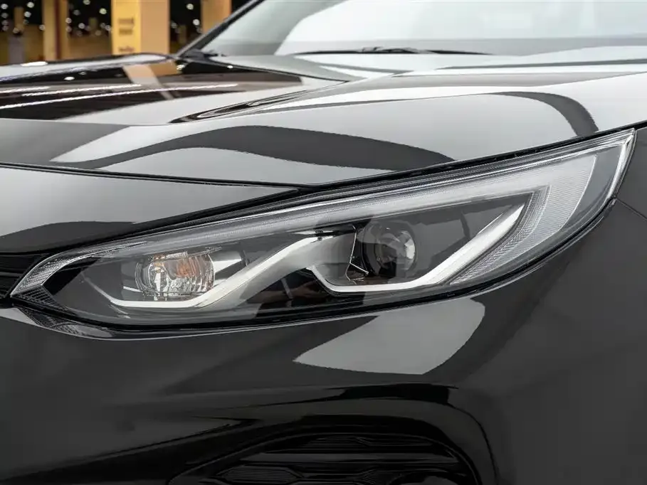 Toyota Wildlander — фото 10
