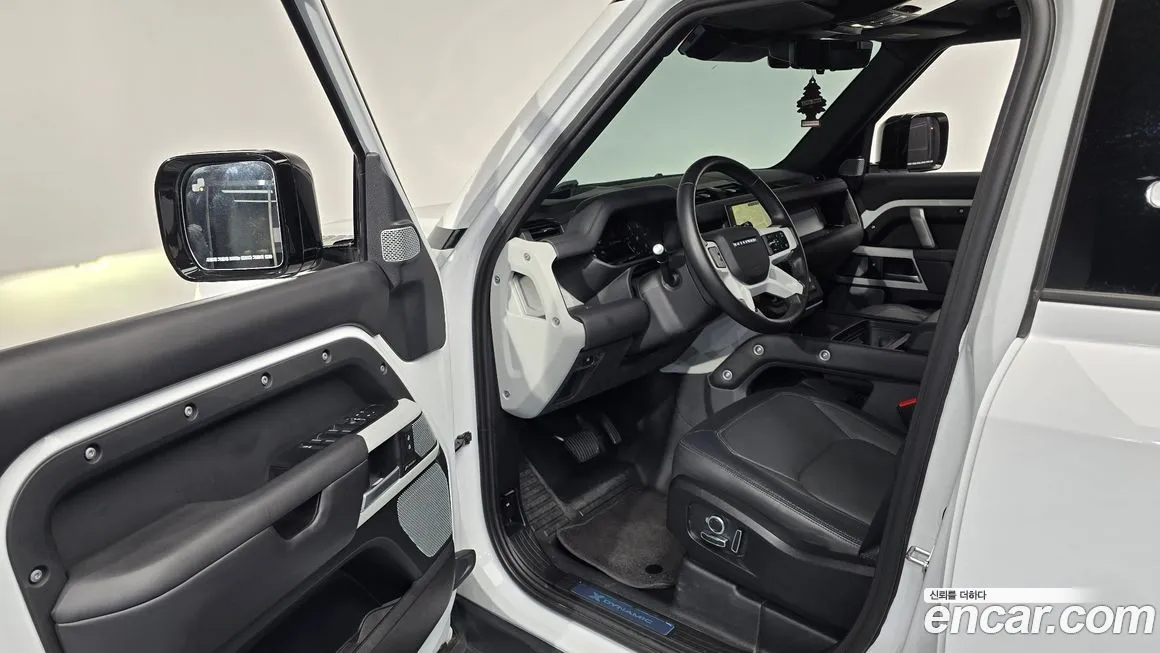 Land Rover Defender 2024 из KR, фото 3