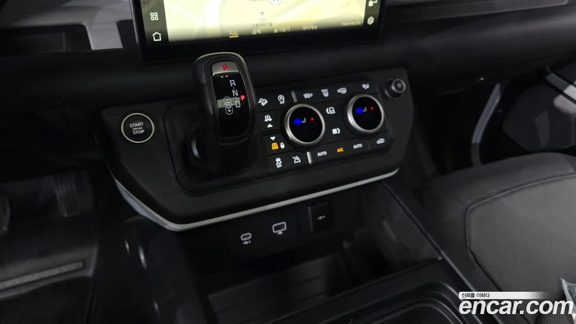 Land Rover Defender 2024 из KR, фото 2