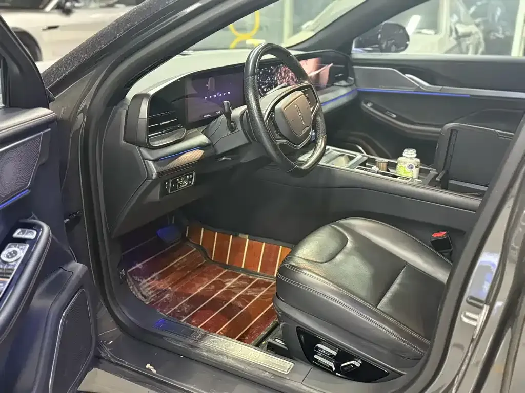 Lincoln Z 2023 из CN, фото 2