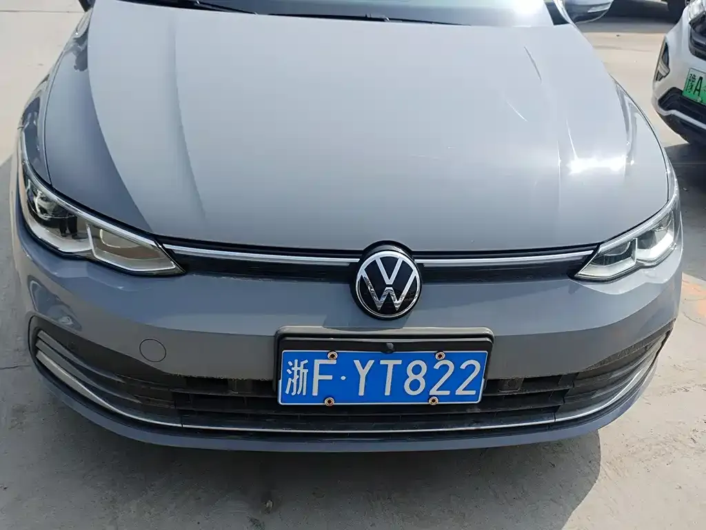 Volkswagen Golf 2023 из CN, фото 1