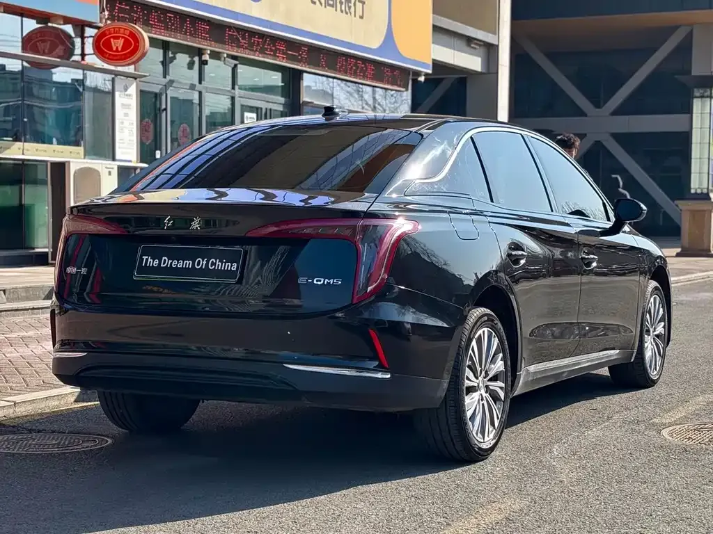 Hongqi E-QM5 — фото 9