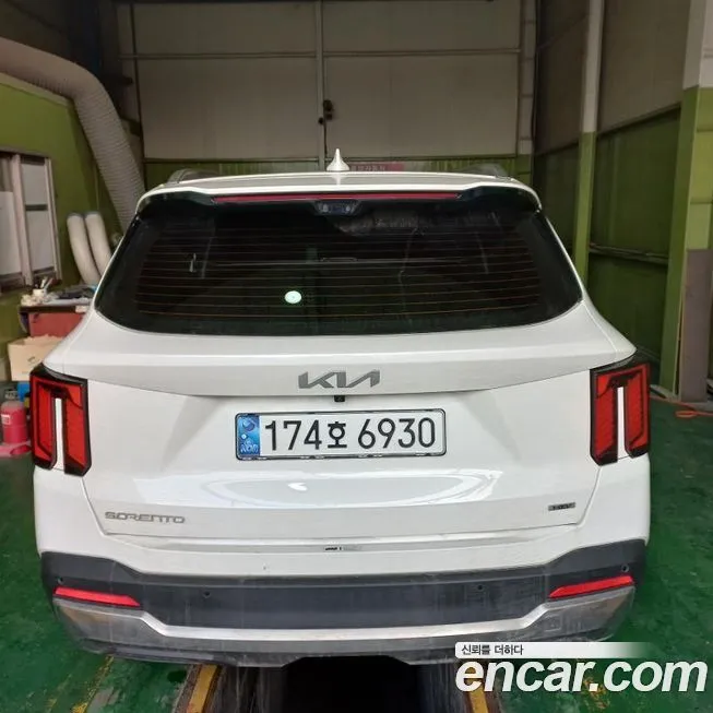 Kia Sorento — фото 1